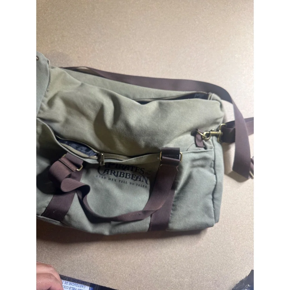 Disney Pirates of the Caribbean Dead Men Tell No Tales Canvas Duffle Bag Green‎